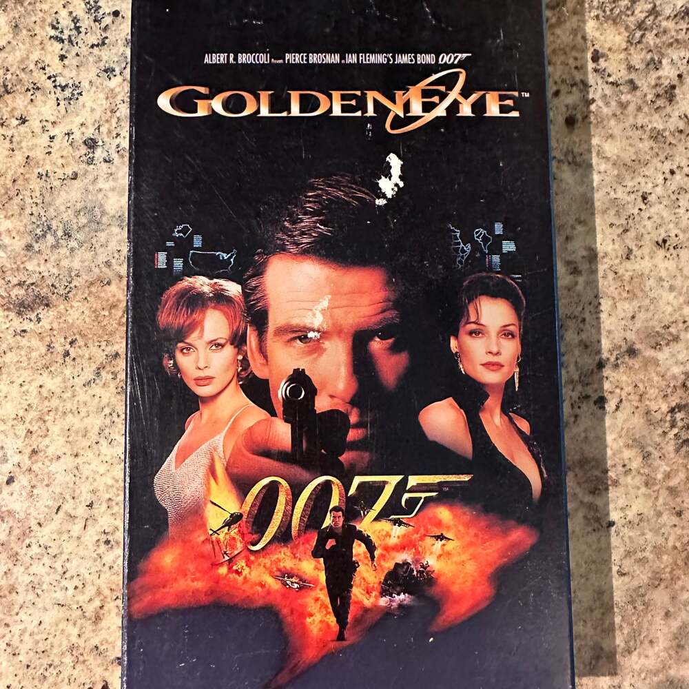 GoldenEye (1995) James Bond Collection VHS